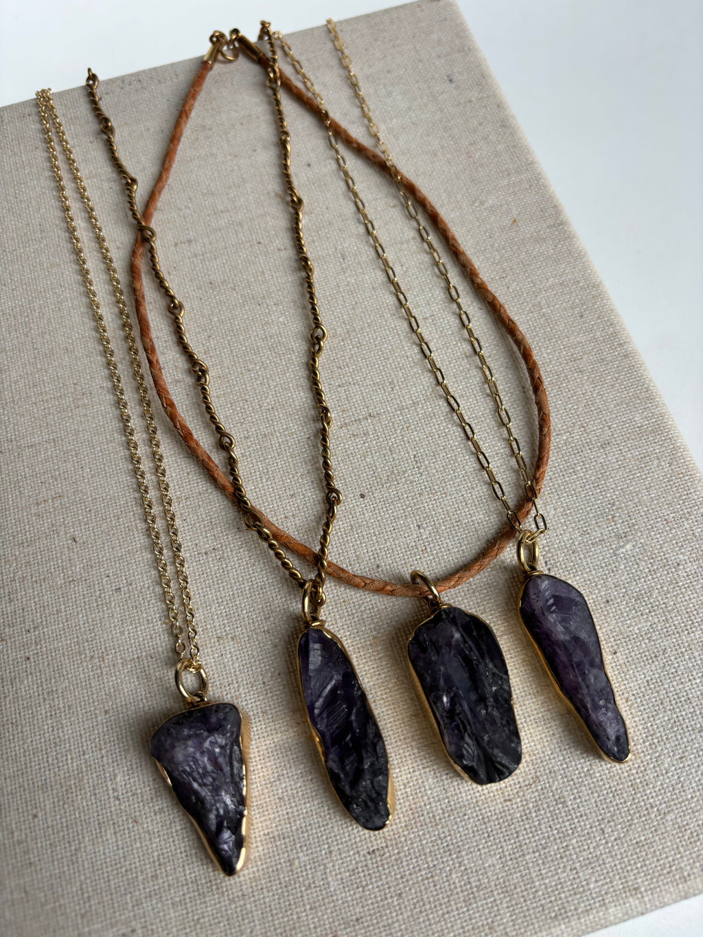 Large gemstone pendent