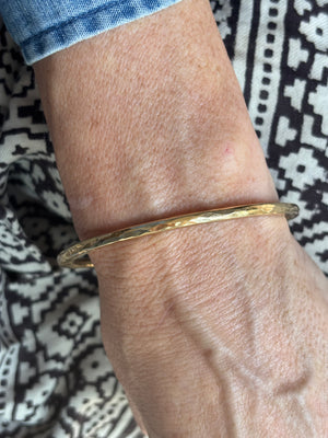 Backroad flat heavyweight bangle