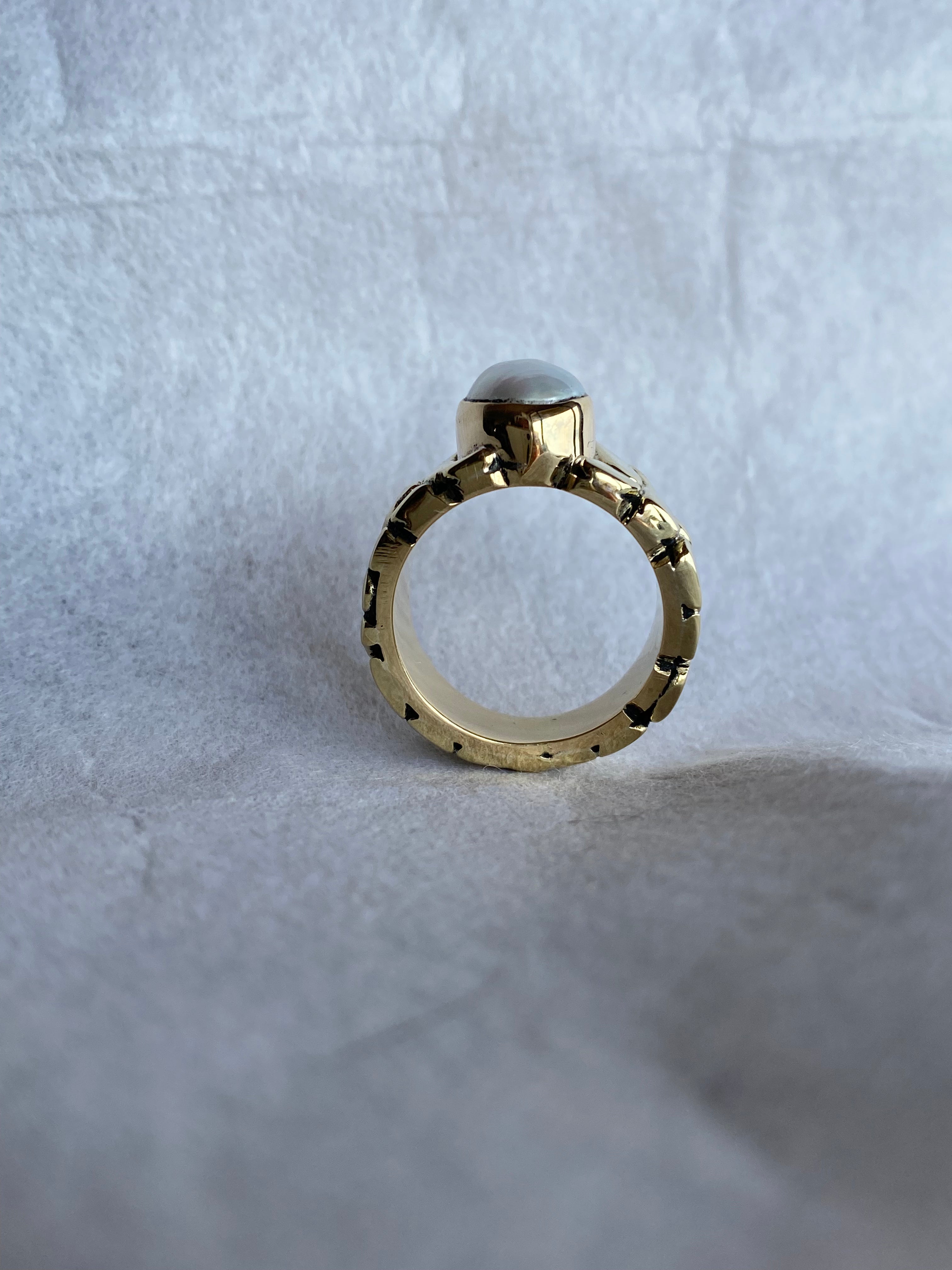 Cobblestone gemstone ring