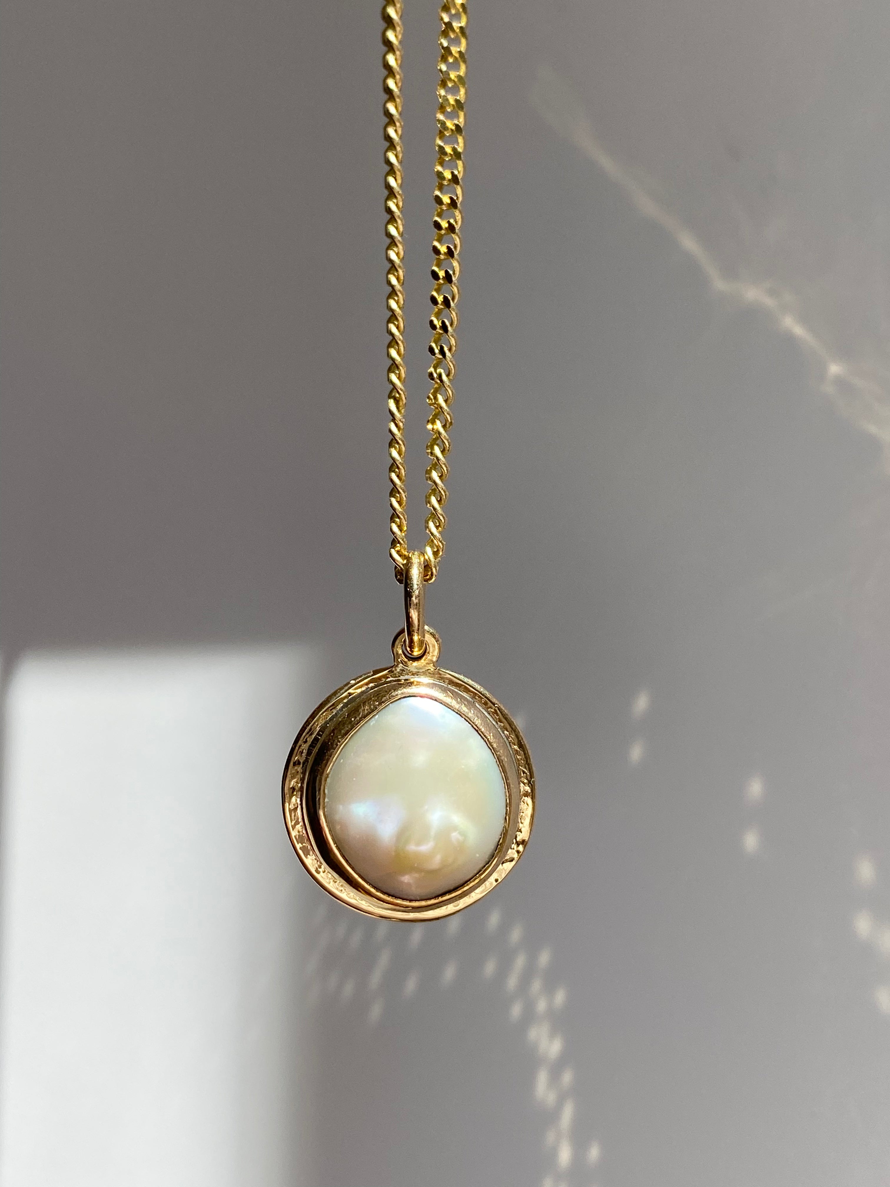 Altalune pearl necklace